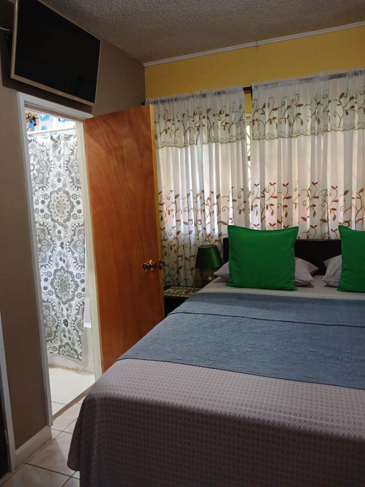 Ultimate Freedom Bed And Breakfast Santa Cruz Kültér fotó